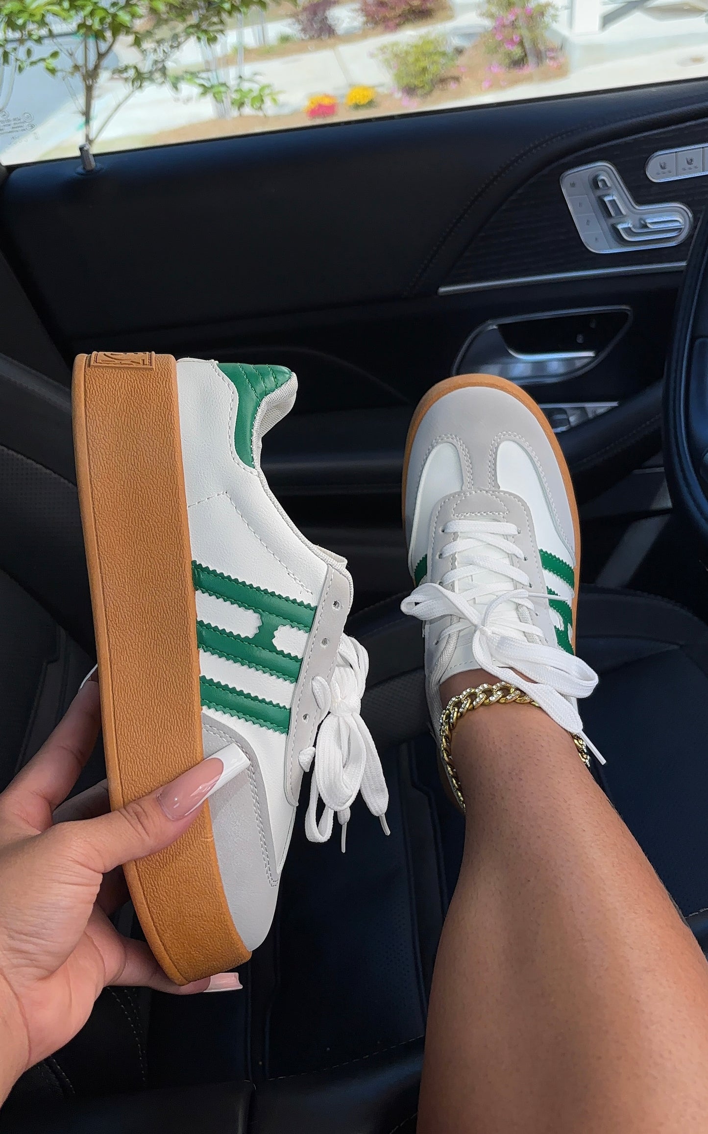 streetwear striped sneakers
