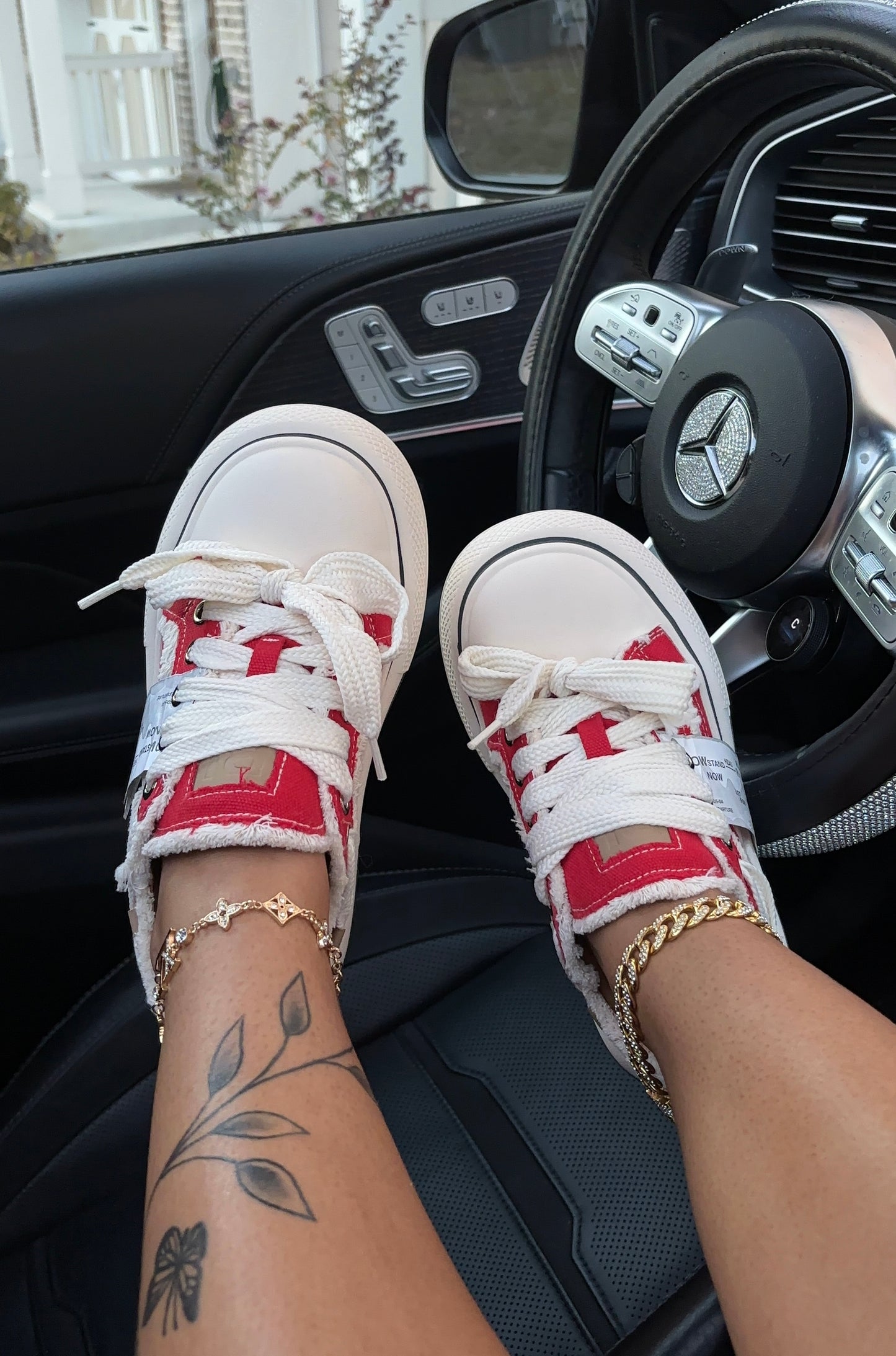 platform streetwear sneakers