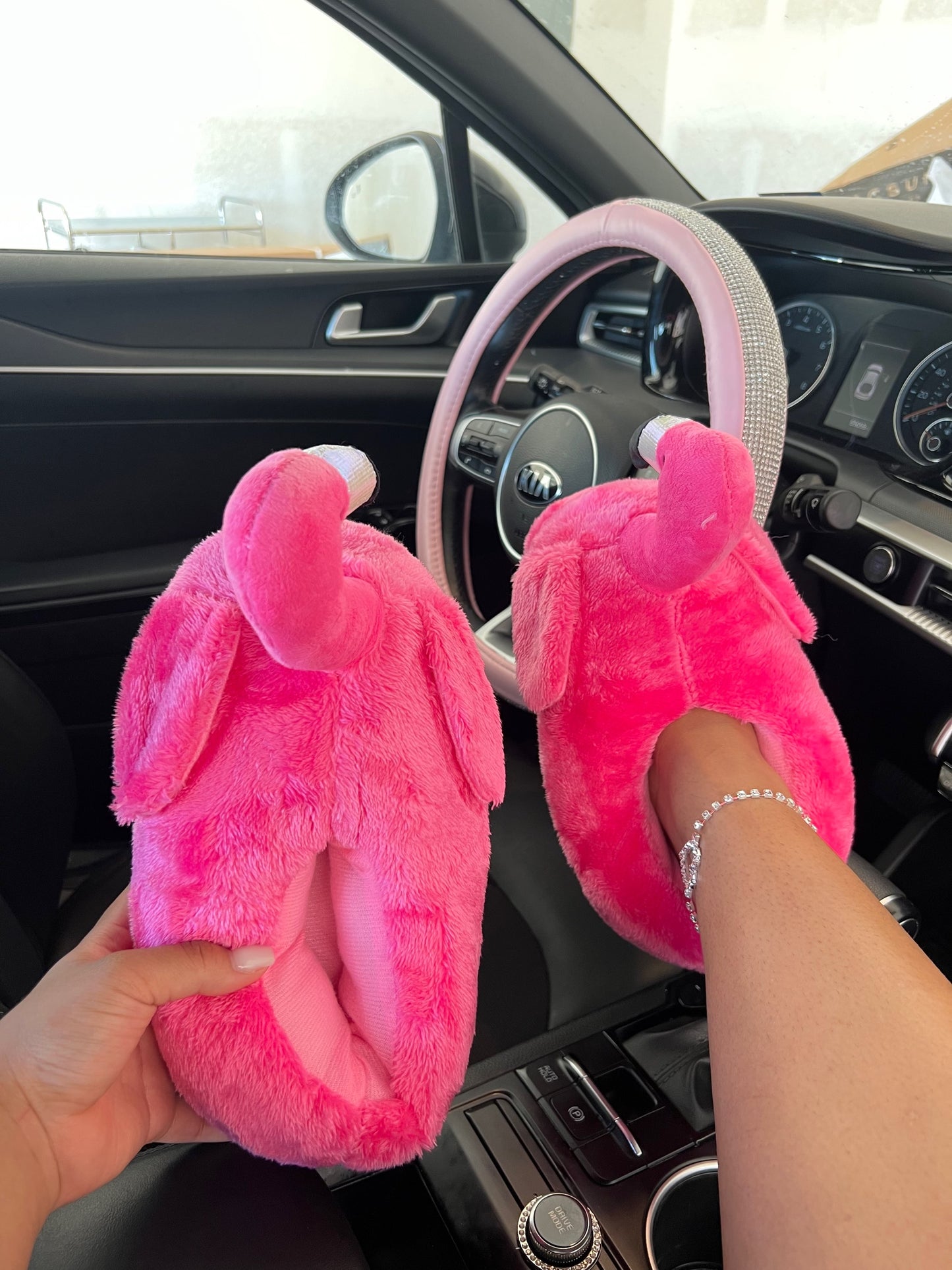 flamingo slippers image 1