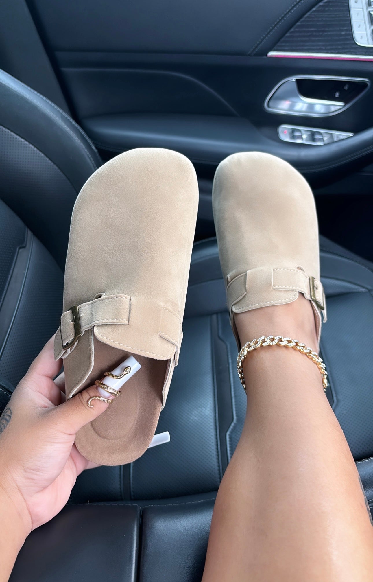 everyday clogs image 2