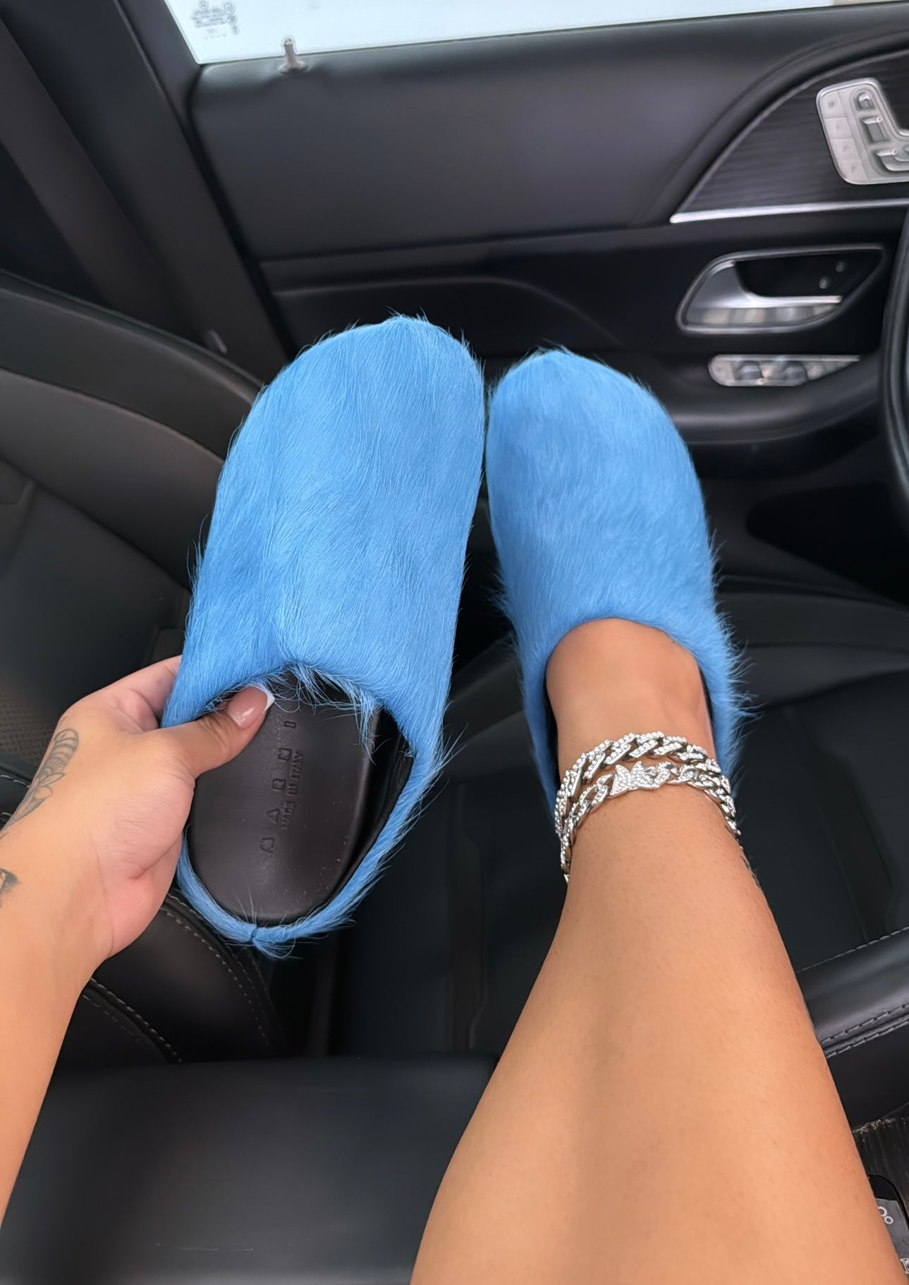 fuzzy luxury slides image 4