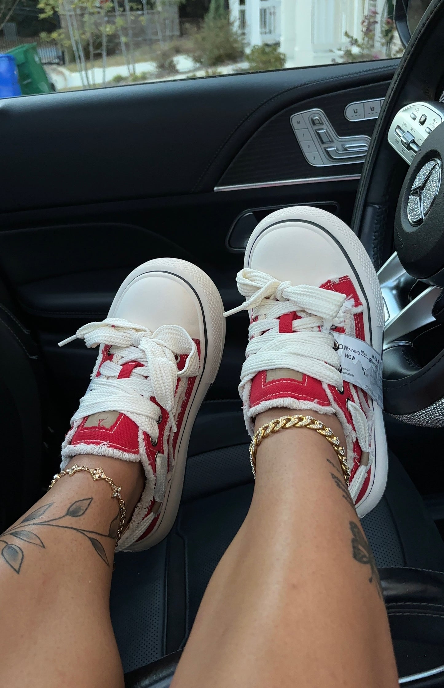 platform streetwear sneakers