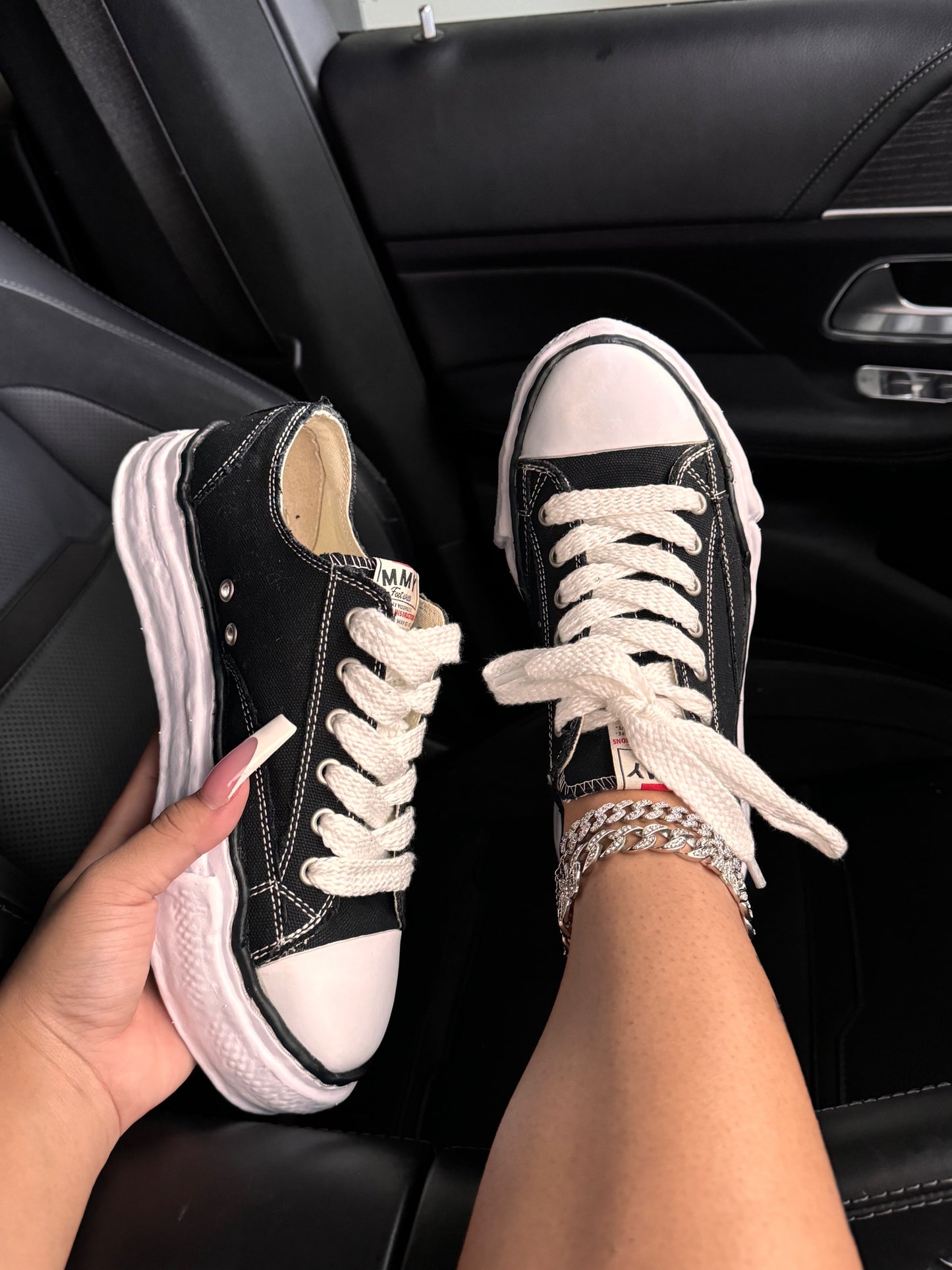 luxury sneakers image 0