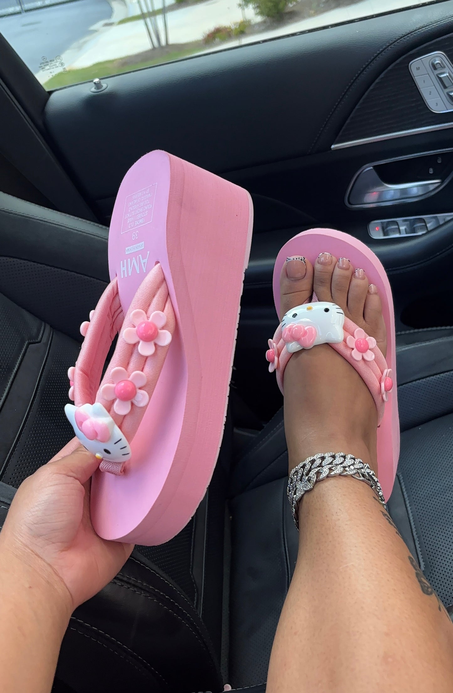 flower x hello kitty sandals