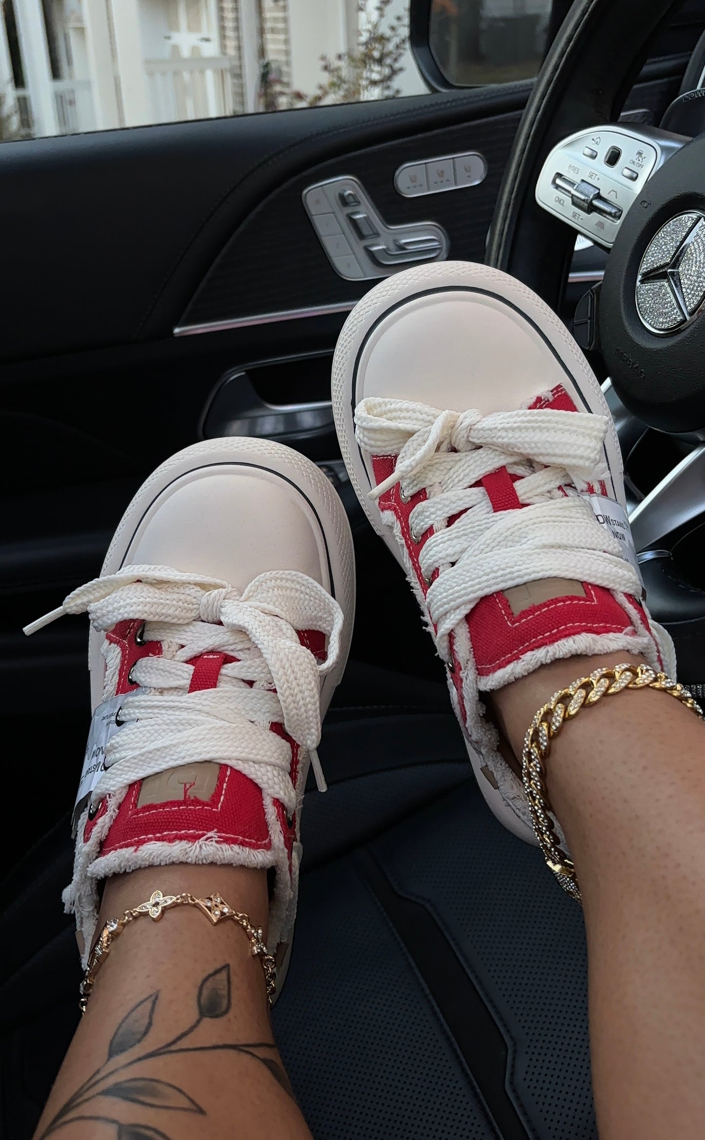 platform streetwear sneakers
