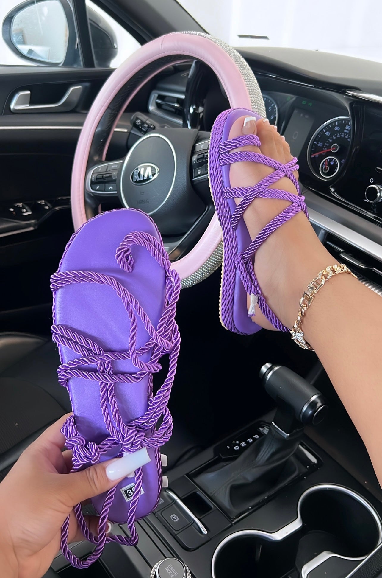 yarn sandals image 1