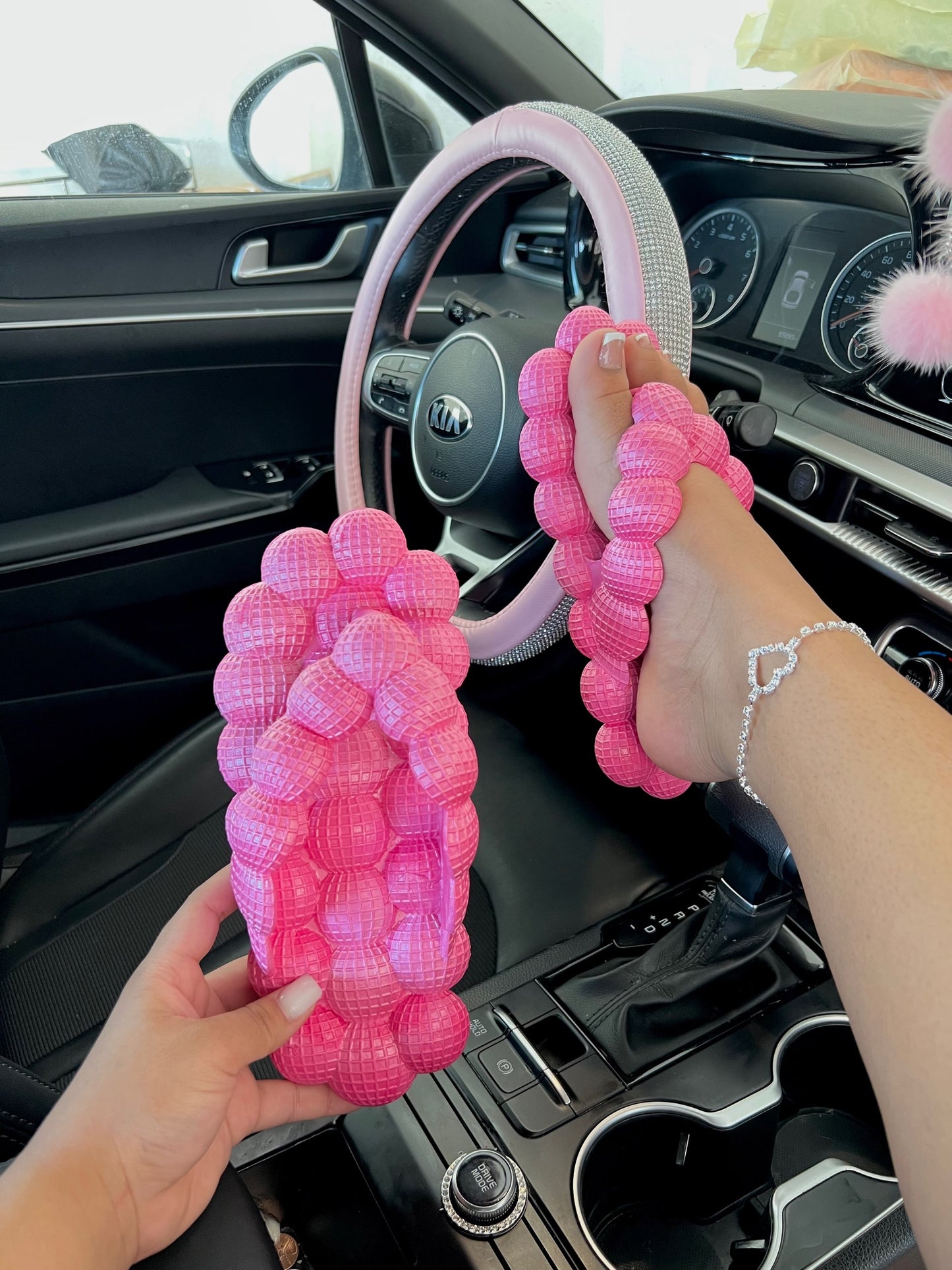 bubble flip flops image 0