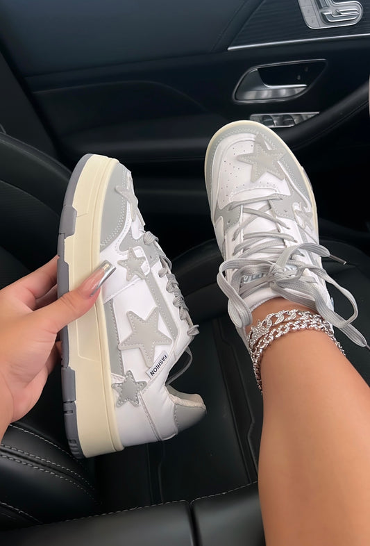 star sneakers  image 0