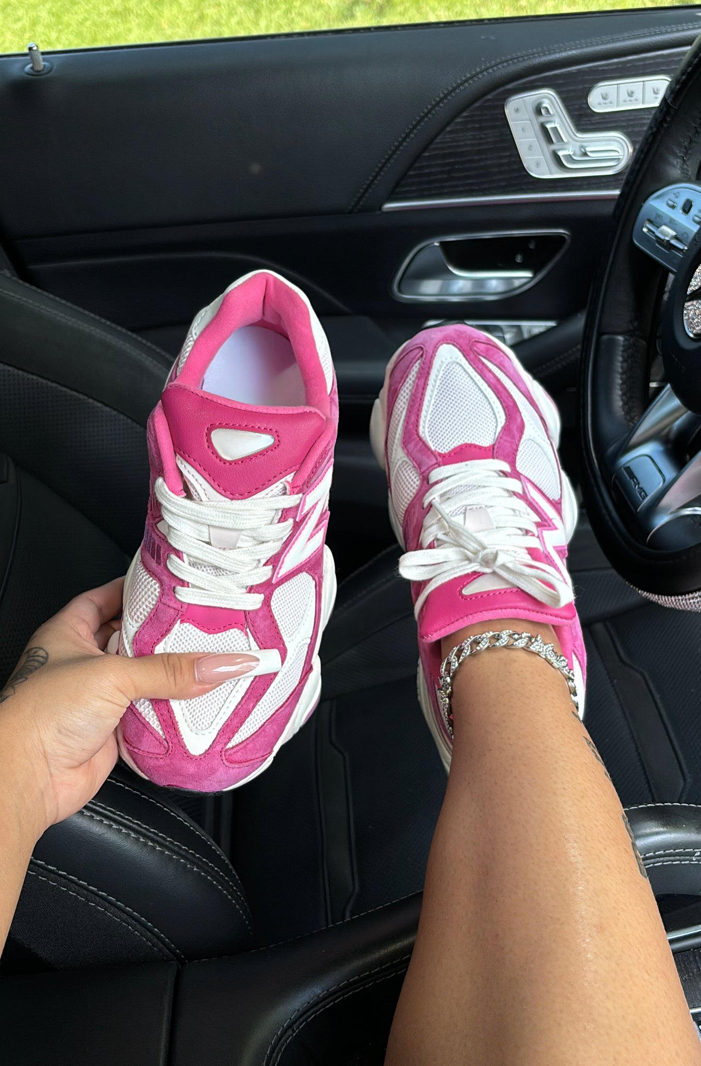 nb sneakers (rose) image 0