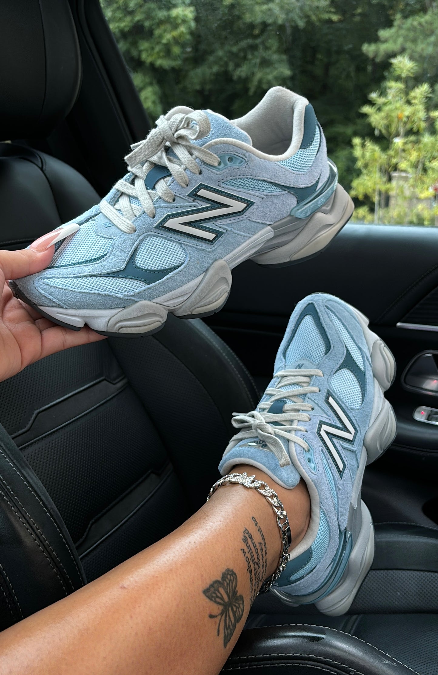women nb sneakers
