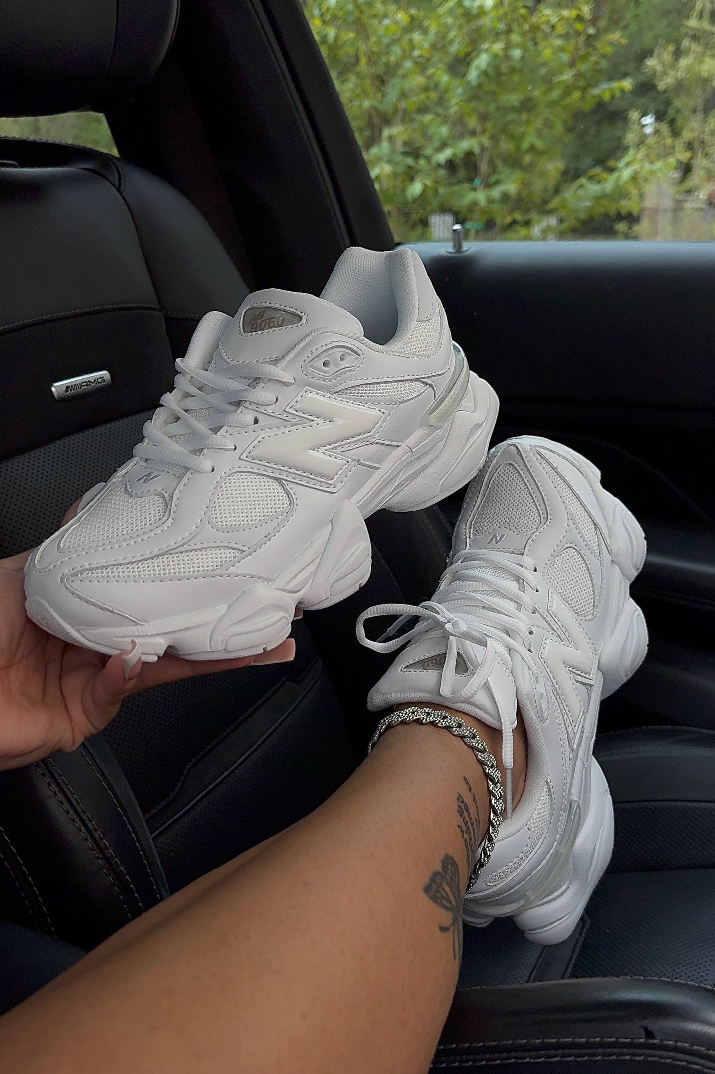 women nb sneakers