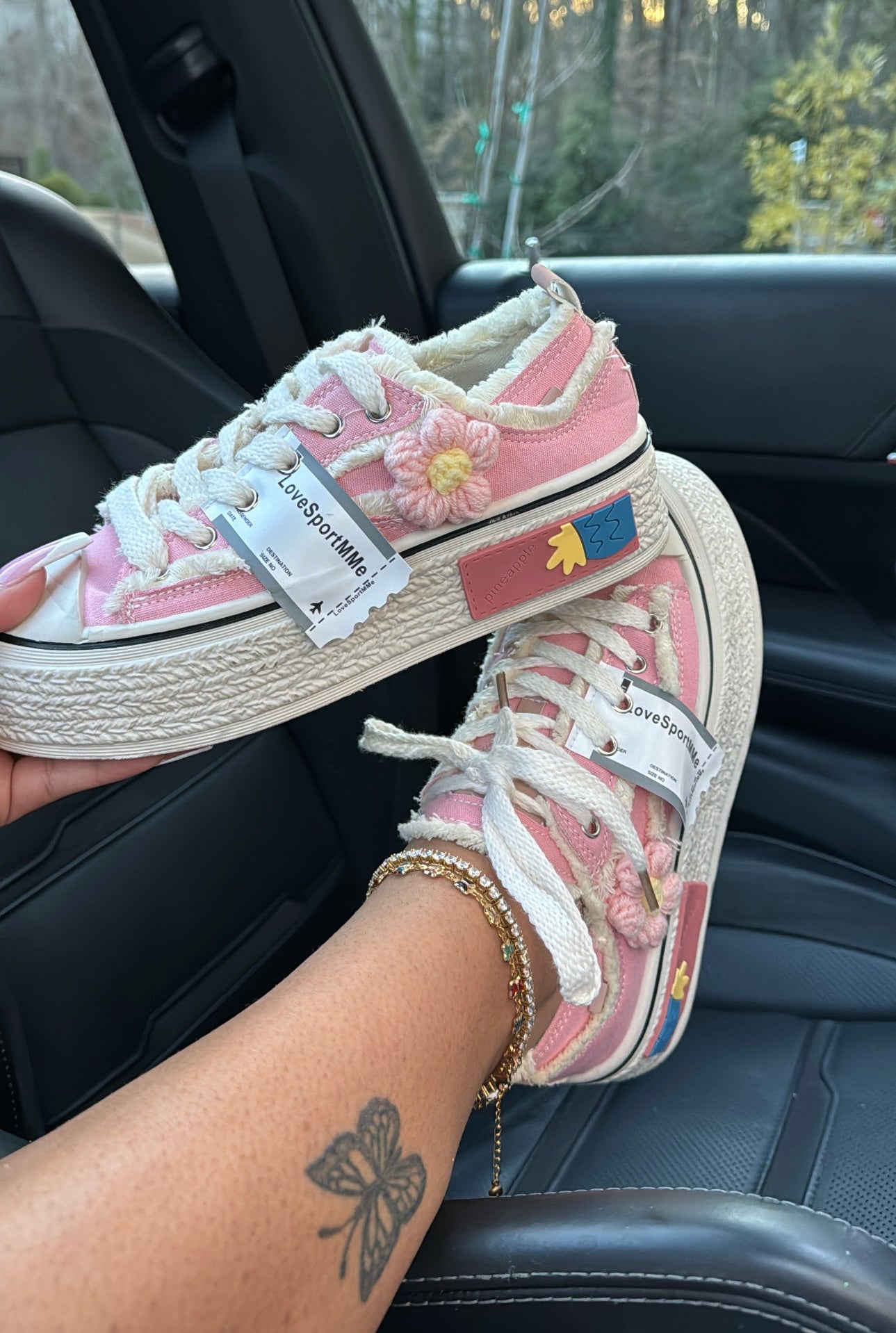 flower stitched sneakers  image 6